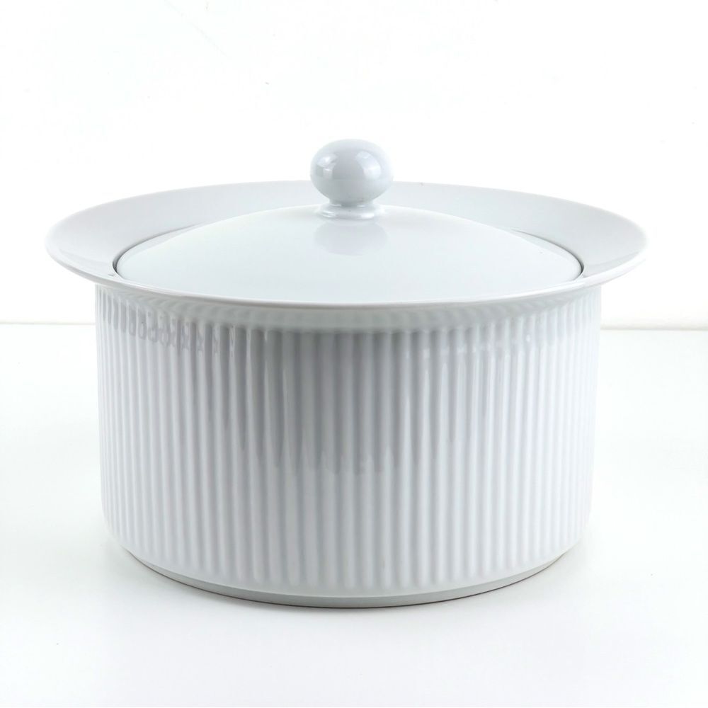 DANSK Porcelain 3 qt. ROUND COVERED CASSEROLE Bisserup White